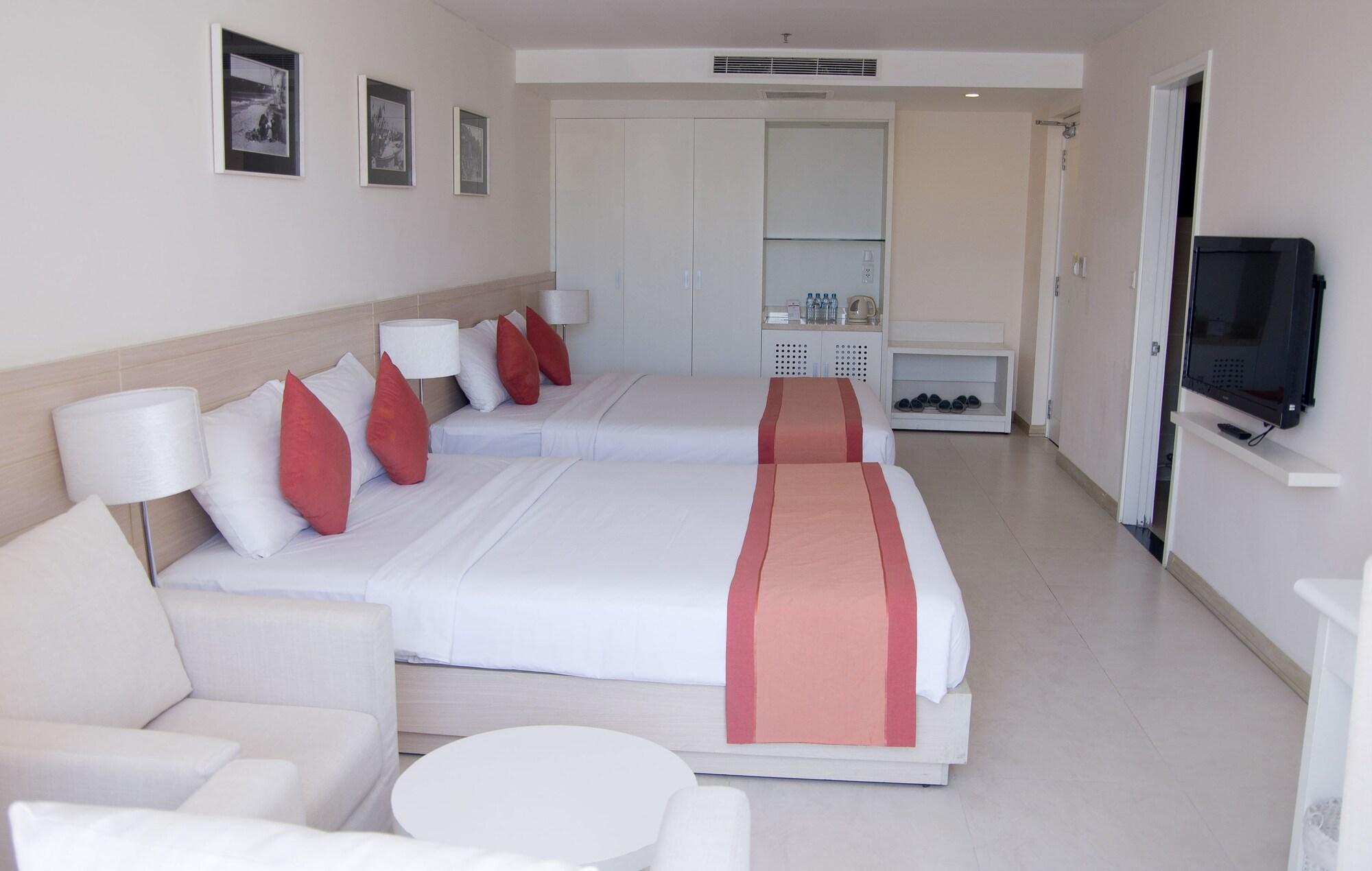 Nhi Phi Hotel Nha Trang Exterior foto
