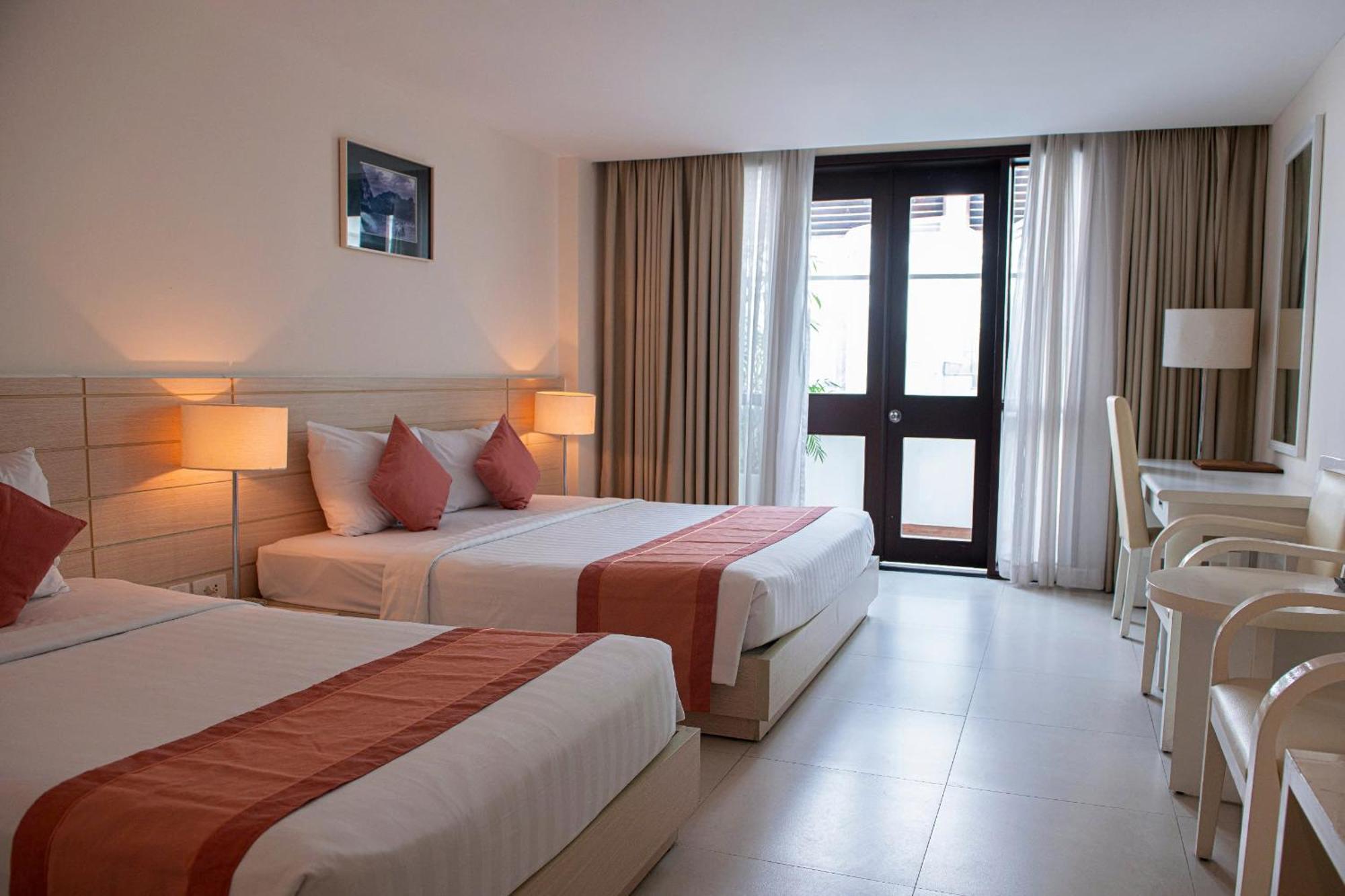 Nhi Phi Hotel Nha Trang Exterior foto
