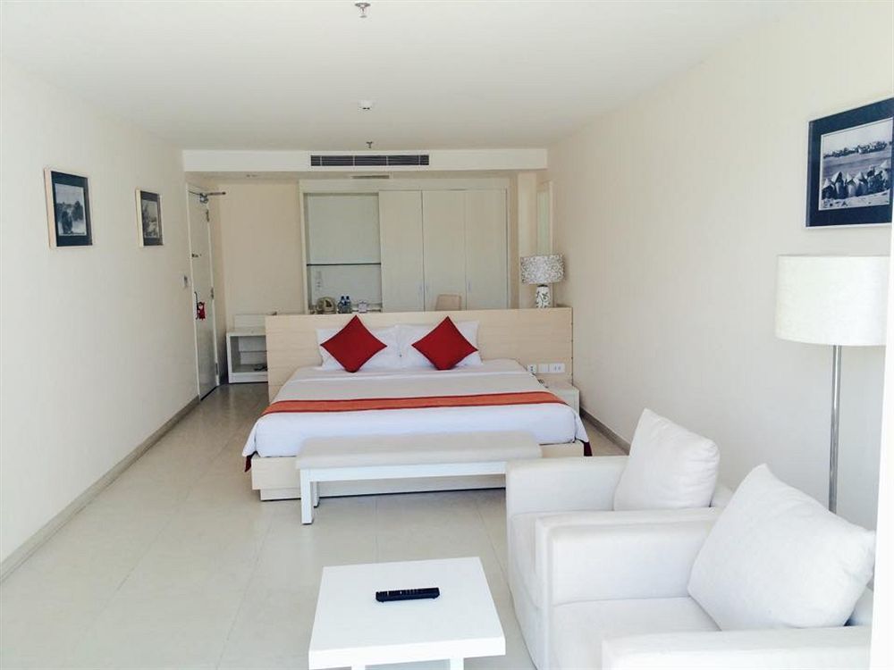 Nhi Phi Hotel Nha Trang Exterior foto